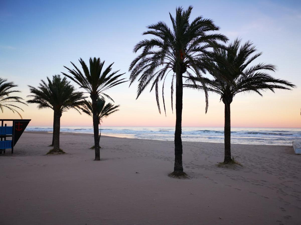 Apartamento Ana Maria Playa De Gandia Solo Familias Esterno foto